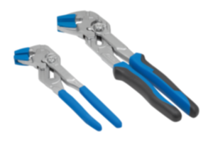 Pliers wrench with protective jaws